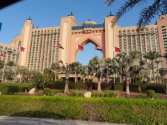 阿布扎比公司注冊(cè)代理甄選指南：避開(kāi)陷阱，選對(duì)伙伴